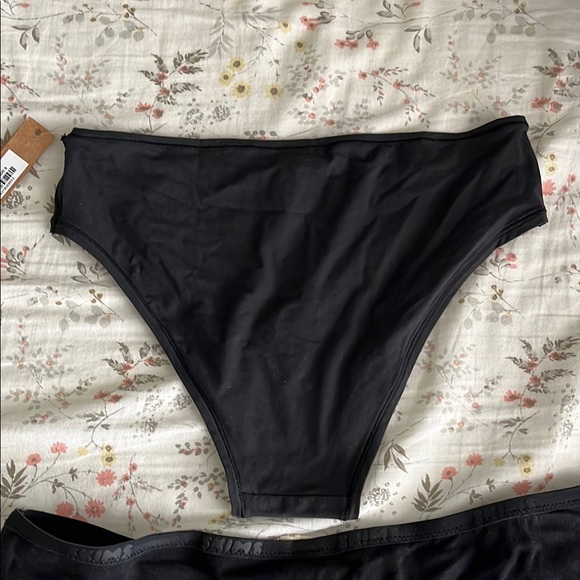 NWT SKIMS Black Intimates Set / Bundle of 2 underwear - Picture 5 of 5
